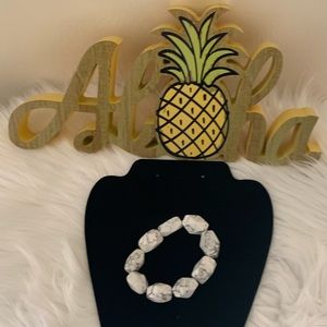 Chunky Faux White Rock Chunky Necklace